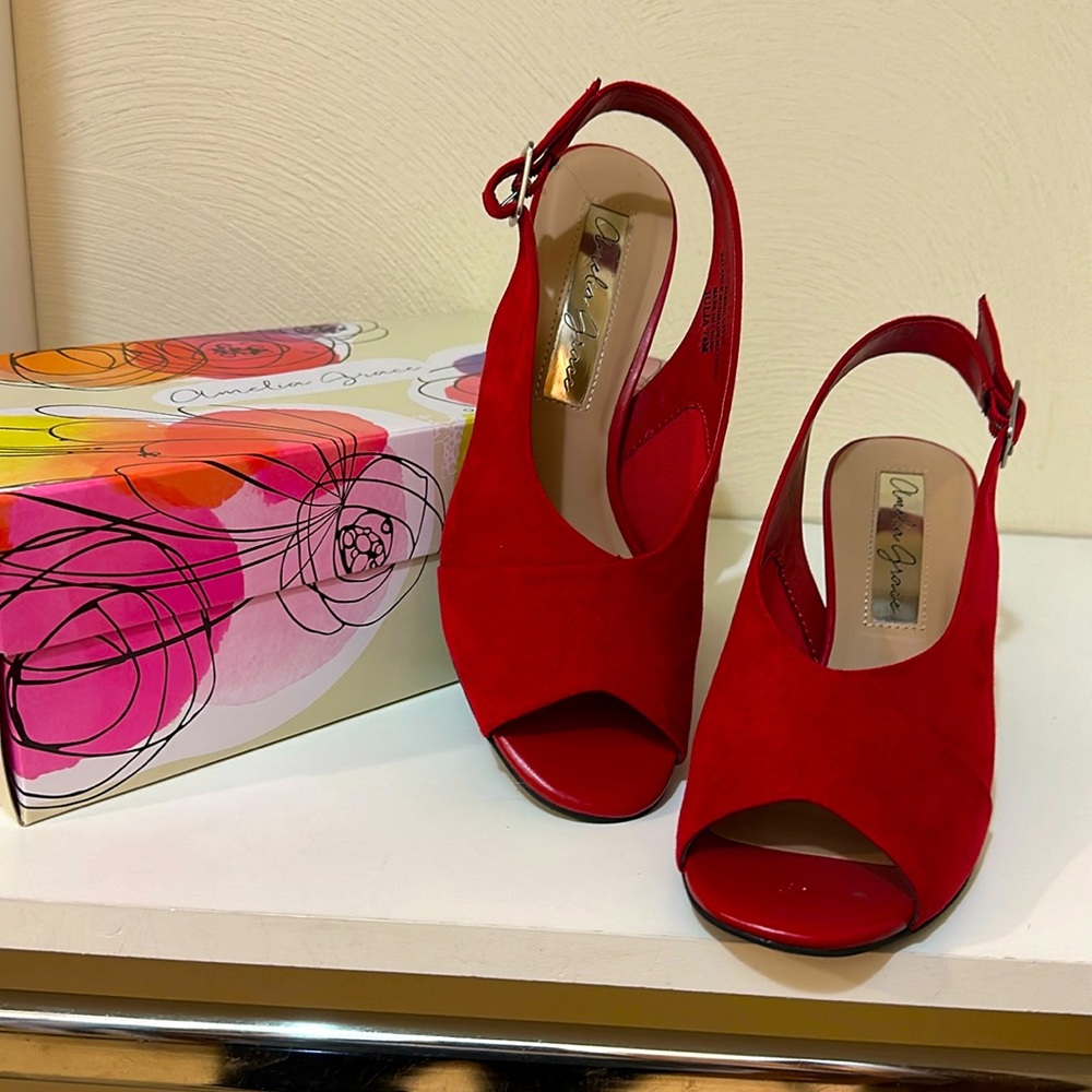 Amelia Grace red fabric pumps